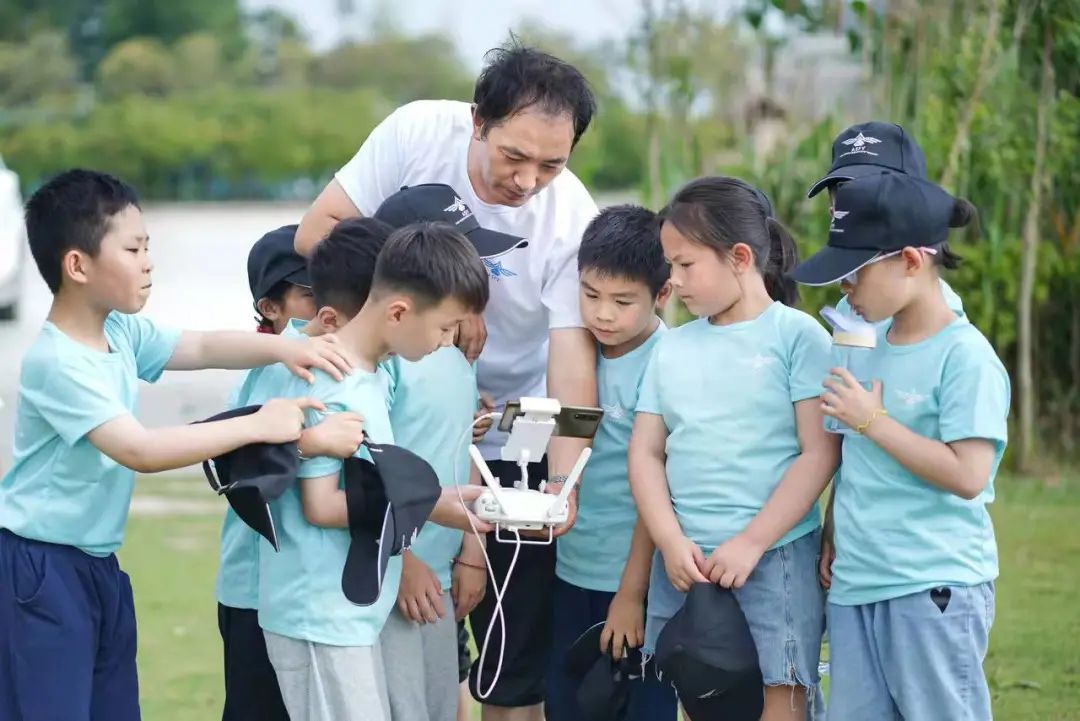 2022鹽城青少年無人機考級班(鹽城無人機寒假訓(xùn)練營)插圖1 圖片